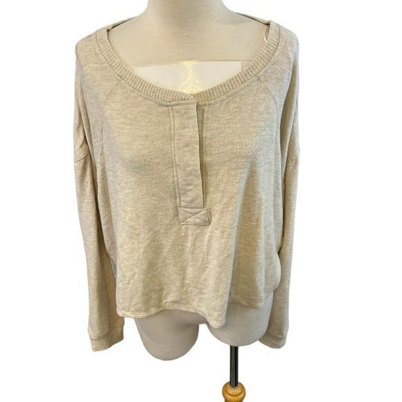 NWOT BP Long Sleeve Crop Henley in Beige Oatmeal Light Heather (1X) - Picture 2 of 11